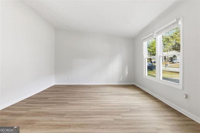 6385 Emerald Pointe Circle, College Park, GA 30349