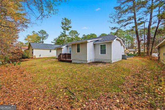 6385 Emerald Pointe Circle, College Park, GA 30349