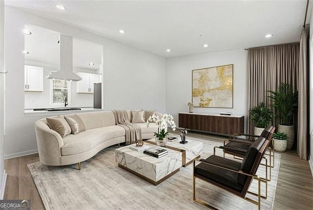 6385 Emerald Pointe Circle, College Park, GA 30349