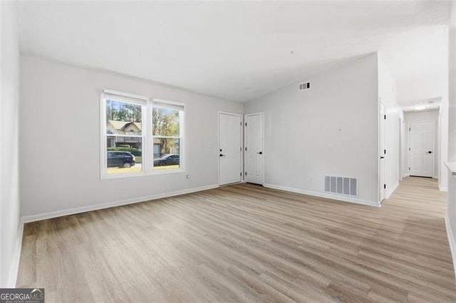 6385 Emerald Pointe Circle, College Park, GA 30349