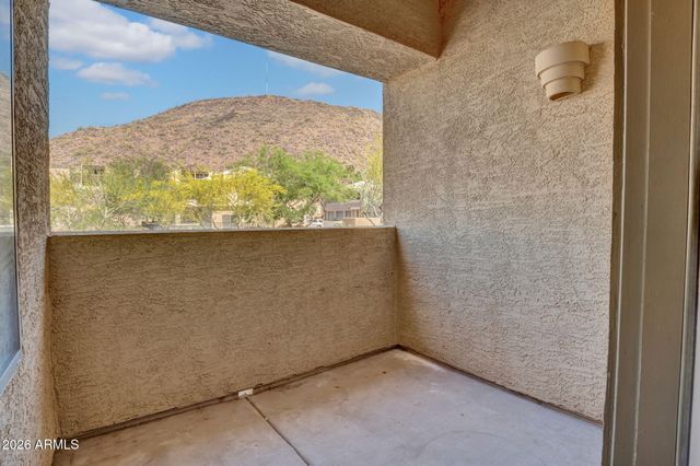 1716 W CORTEZ Street 202, Phoenix, AZ 85029