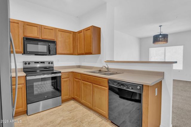 1716 W CORTEZ Street 202, Phoenix, AZ 85029