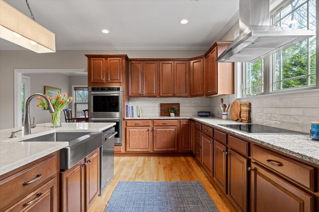 2639 Sly Fox Lane, Signal Mountain, TN 37377