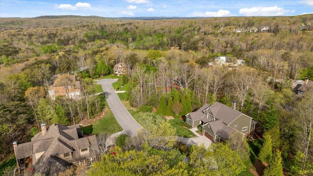 2639 Sly Fox Lane, Signal Mountain, TN 37377