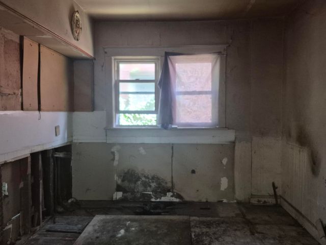 544 Van Buren Street, Gary, IN 46402