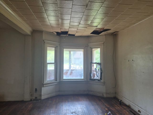 544 Van Buren Street, Gary, IN 46402