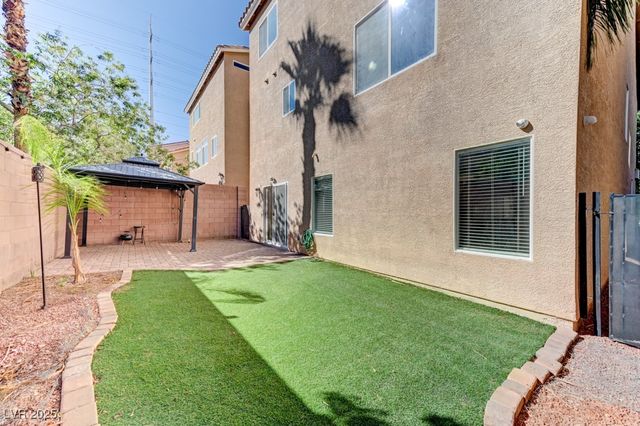 6871 Treble Clef Avenue, Las Vegas, NV 89139