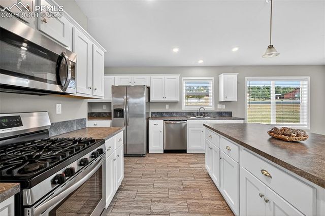 111 Estes Circle, Florissant, CO 80816