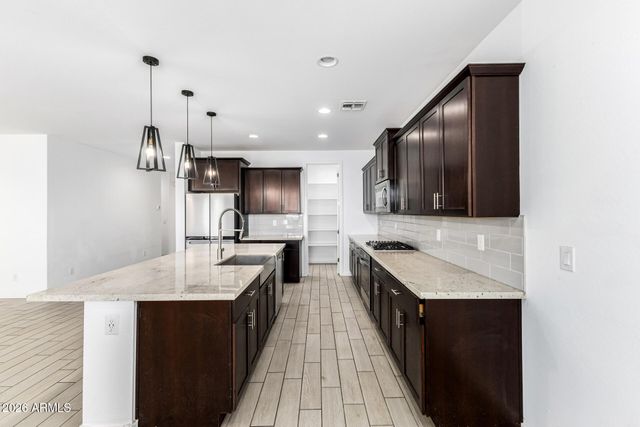 11046 W LEVI Drive, Tolleson, AZ 85353