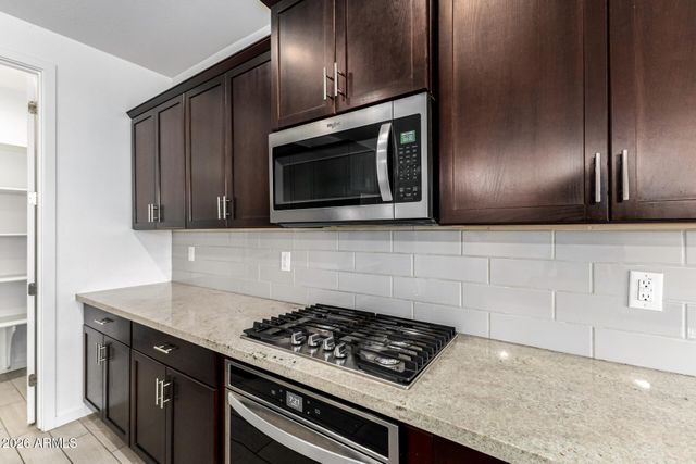 11046 W LEVI Drive, Tolleson, AZ 85353