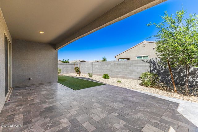 11046 W LEVI Drive, Tolleson, AZ 85353