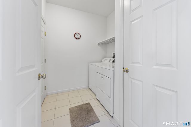 39 Phillips Farm Road 39, East Hartford, CT 06118