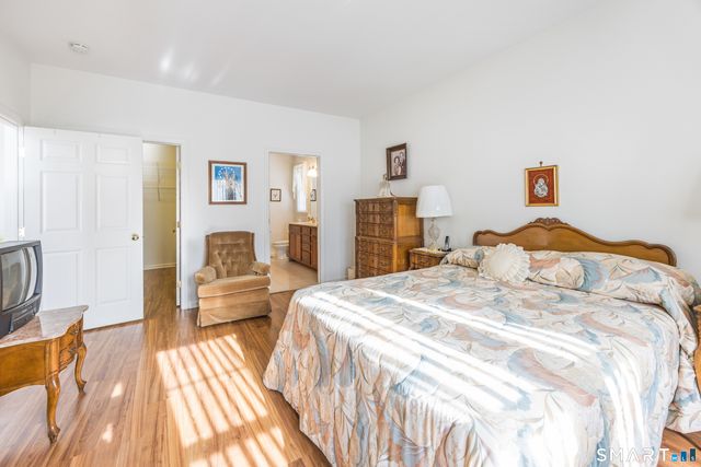 39 Phillips Farm Road 39, East Hartford, CT 06118