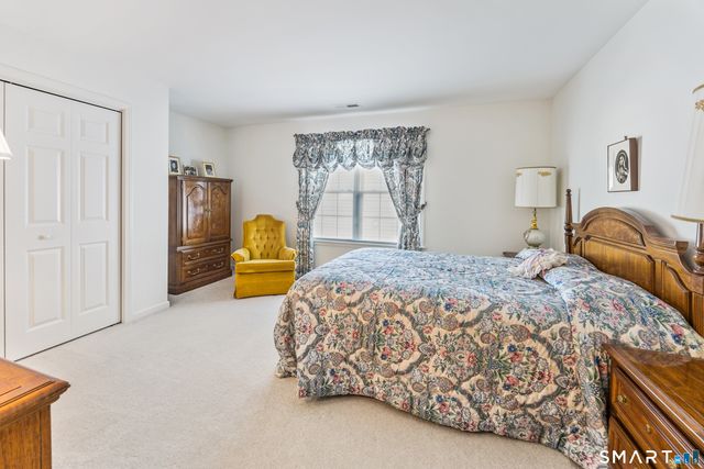 39 Phillips Farm Road 39, East Hartford, CT 06118