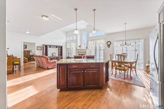 39 Phillips Farm Road 39, East Hartford, CT 06118