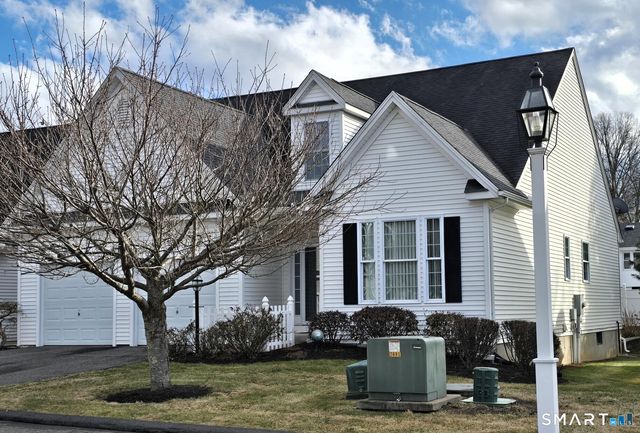 39 Phillips Farm Road 39, East Hartford, CT 06118