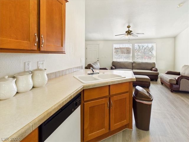 3951 Peggy Avenue, Pahrump, NV 89048