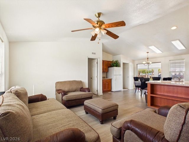 3951 Peggy Avenue, Pahrump, NV 89048