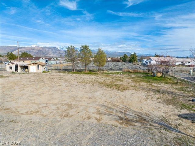 3951 Peggy Avenue, Pahrump, NV 89048