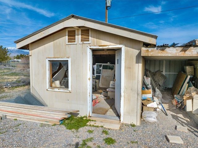 3951 Peggy Avenue, Pahrump, NV 89048