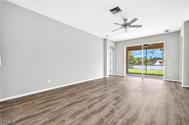 7586 Sika Deer WAY, Fort Myers, FL 33966
