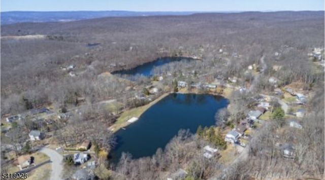 9 Buckhaven Trl, Hardyston Twp., NJ 07460