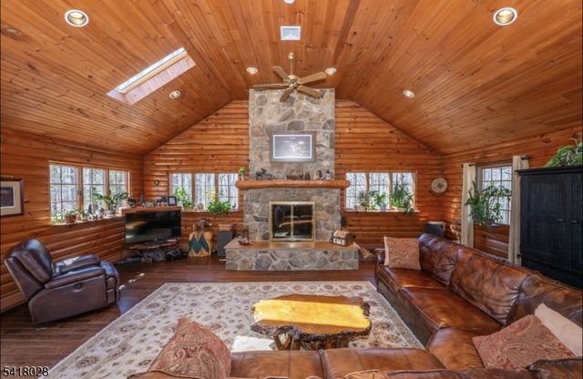 9 Buckhaven Trl, Hardyston Twp., NJ 07460