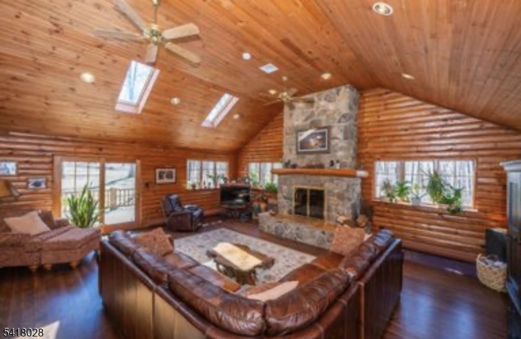 9 Buckhaven Trl, Hardyston Twp., NJ 07460