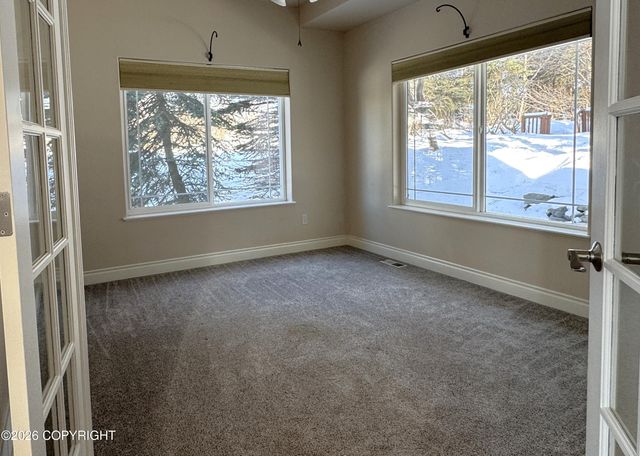 16003 Sunset Bend Circle, Anchorage, AK 99516