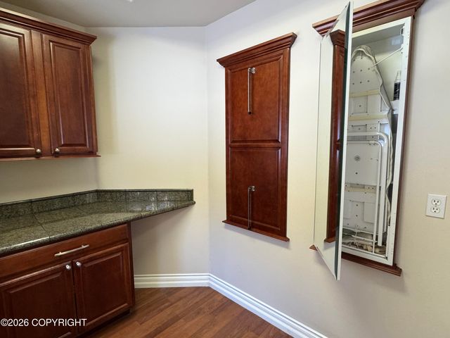 16003 Sunset Bend Circle, Anchorage, AK 99516