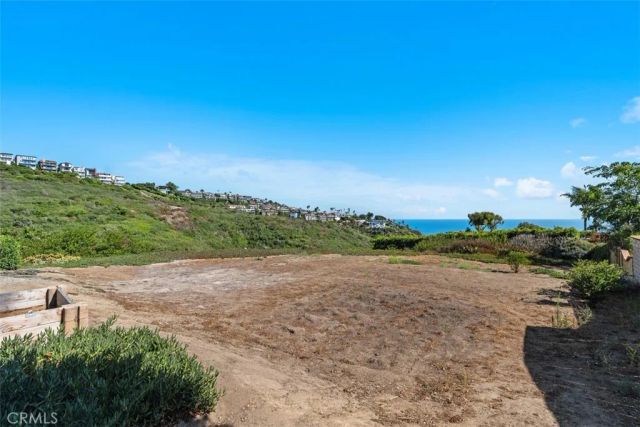 1285 Cortez Avenue, Laguna Beach, CA 92651