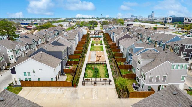 10981 Swang Link Drive, Houston, TX 77043