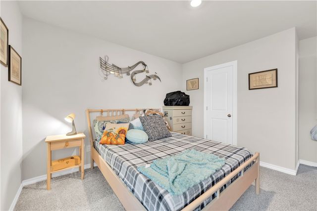608 W Buffalo Avenue, Gentry, AR 72734