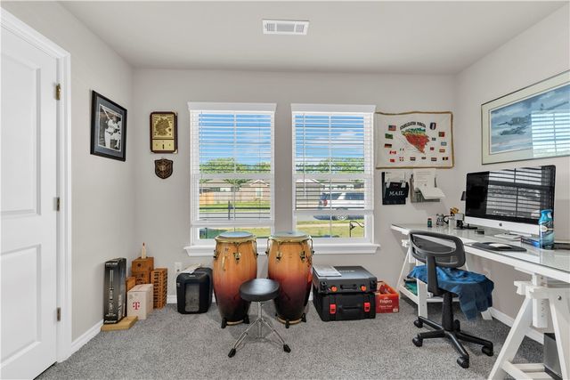608 W Buffalo Avenue, Gentry, AR 72734