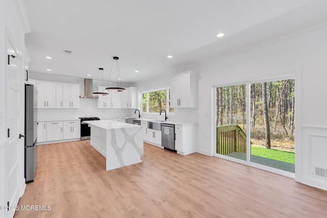 519 Riverside Avenue, Toms River, NJ 08757