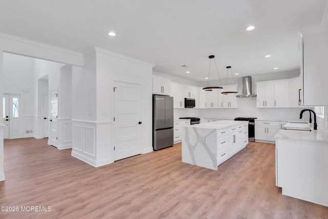 519 Riverside Avenue, Toms River, NJ 08757