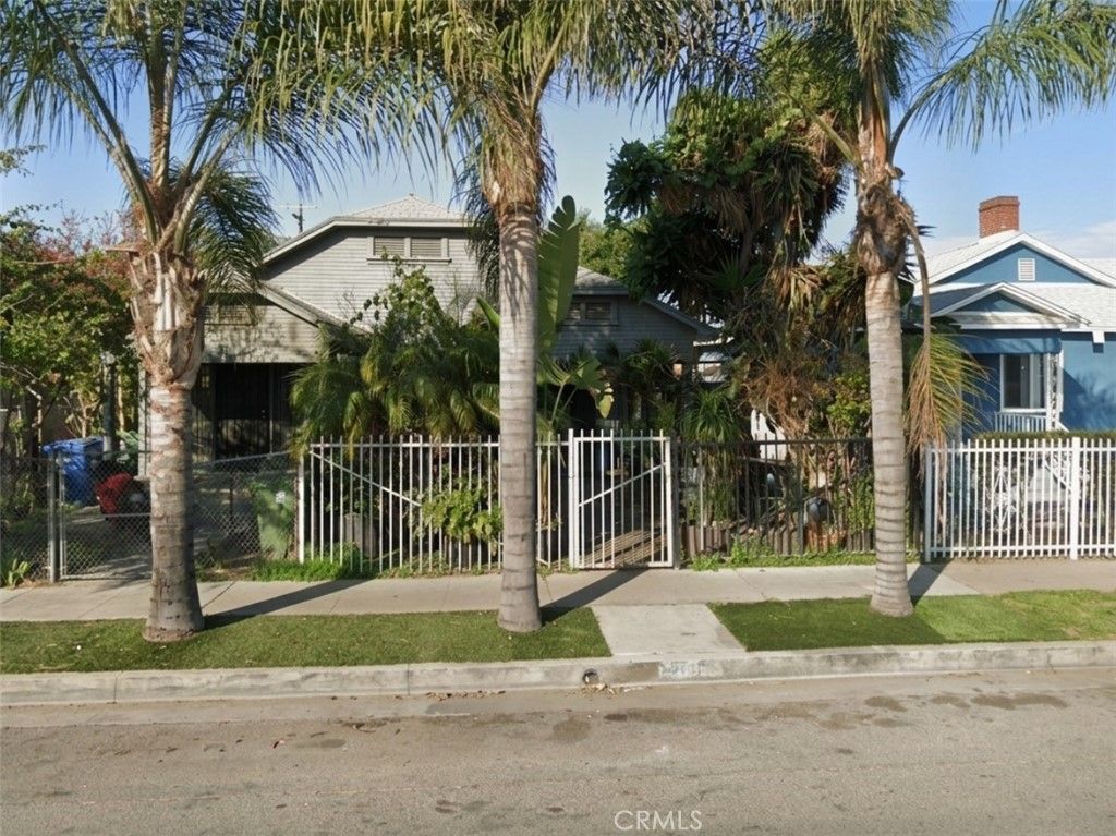 5611 S Normandie, Los Angeles, CA 90037