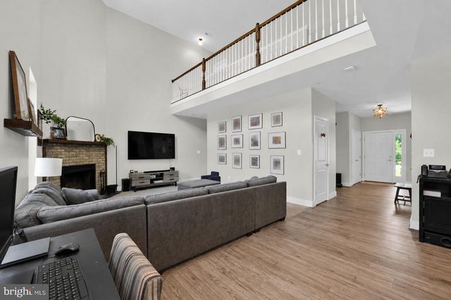 8215 ATHENA LN, Severn, MD 21144