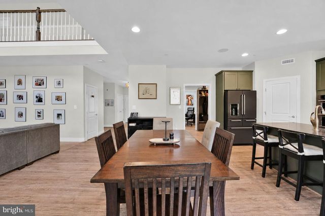8215 ATHENA LN, Severn, MD 21144