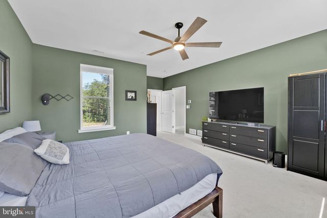 8215 ATHENA LN, Severn, MD 21144