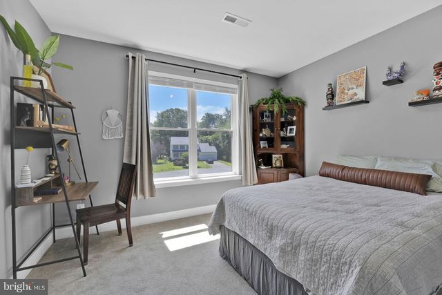 8215 ATHENA LN, Severn, MD 21144