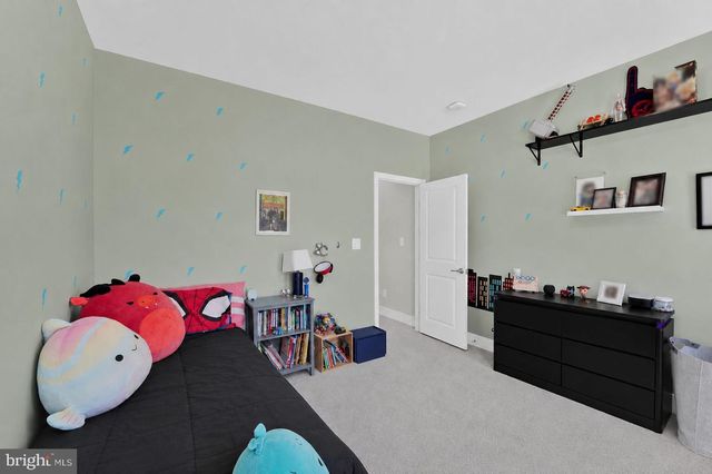 8215 ATHENA LN, Severn, MD 21144