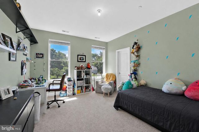 8215 ATHENA LN, Severn, MD 21144