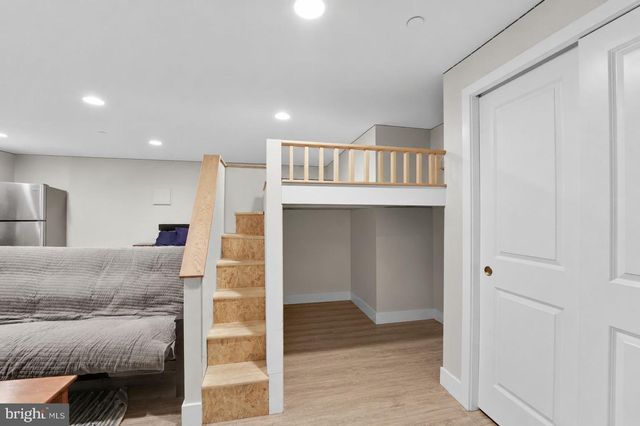 8215 ATHENA LN, Severn, MD 21144