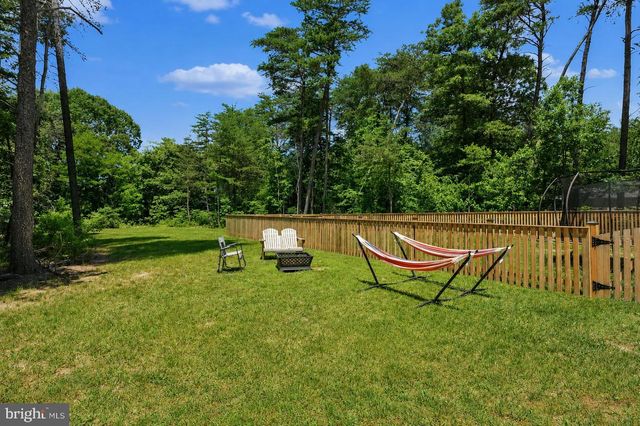 8215 ATHENA LN, Severn, MD 21144