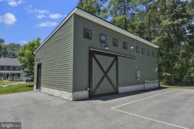 8215 ATHENA LN, Severn, MD 21144