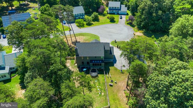 8215 ATHENA LN, Severn, MD 21144