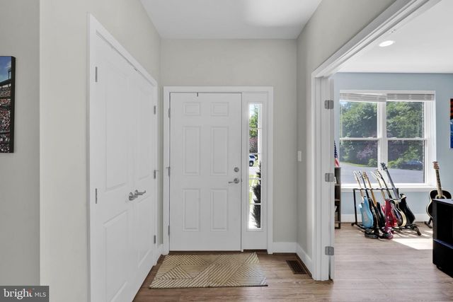 8215 ATHENA LN, Severn, MD 21144