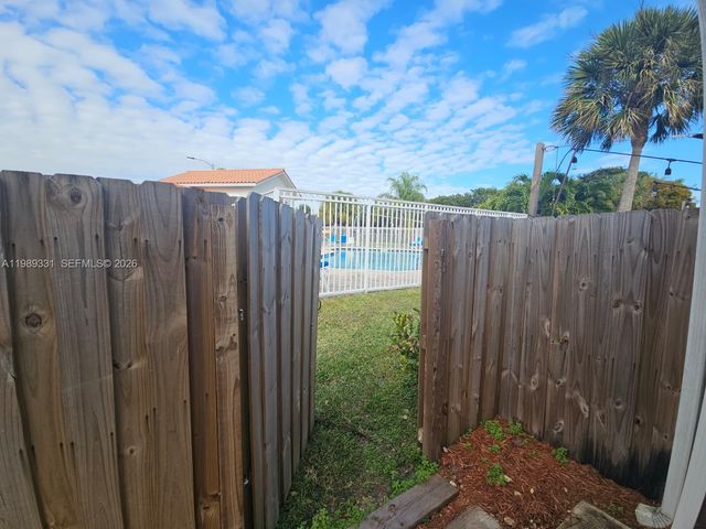 10919 SW 182nd Ln, Miami, FL 33157