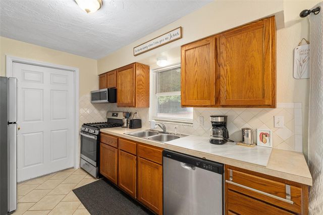 3251 SE 143RD PLACE, Summerfield, FL 34491